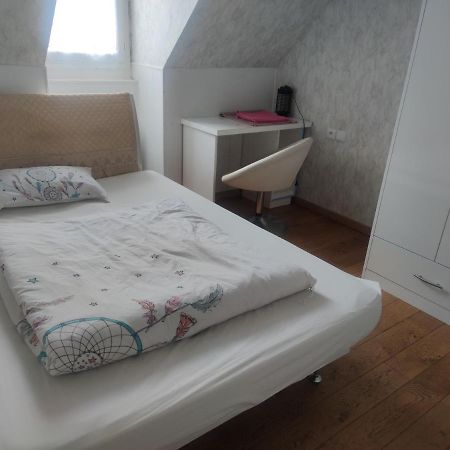 Chambre Privee A Bobigny -Salle De Bain Et Toilettes Sont Commune, -Pas De Cuisine Eksteriør bilde