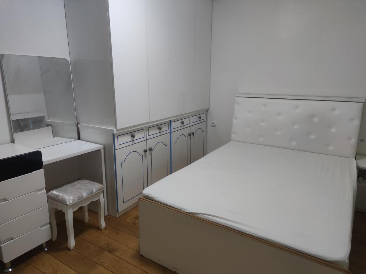 Chambre Privee A Bobigny -Salle De Bain Et Toilettes Sont Commune, -Pas De Cuisine Eksteriør bilde